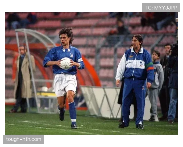 马尔蒂尼化身钢铁防线,卓越对抗力铸就后防屏障 马尔蒂尼化身钢铁防线,卓越对抗力铸就后防屏障